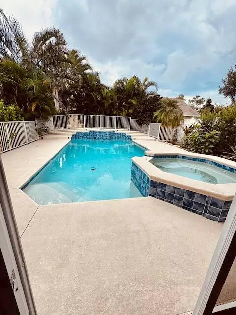 Palm City, FL 34990