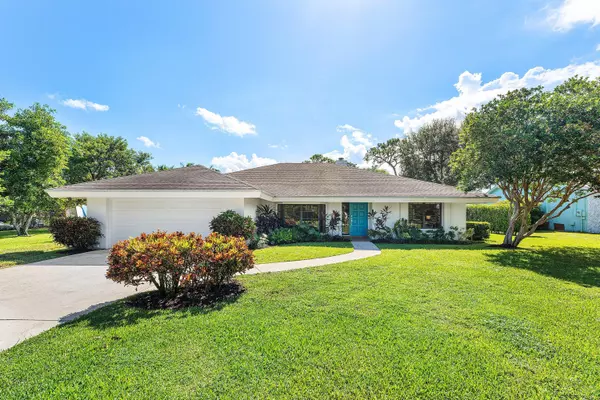 6048 Woodlake RD, Jupiter, FL 33458