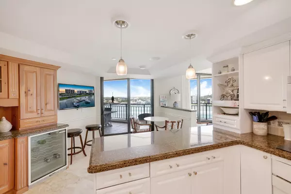Jupiter, FL 33469,19850 S Beach RD 8d