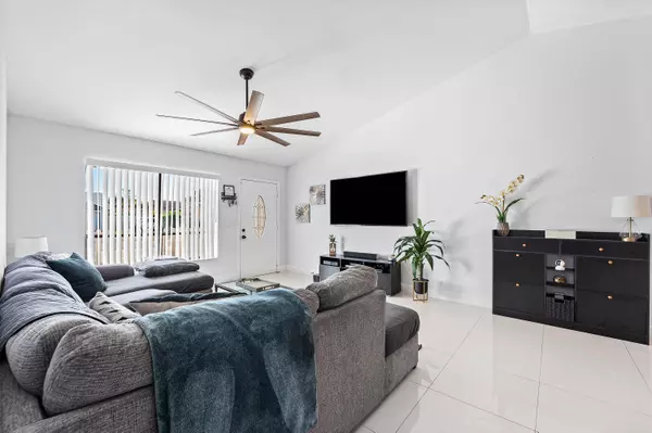 North Lauderdale, FL 33068,8101 SW 12th ST