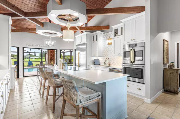 427 Glenbrook DR, Atlantis, FL 33462