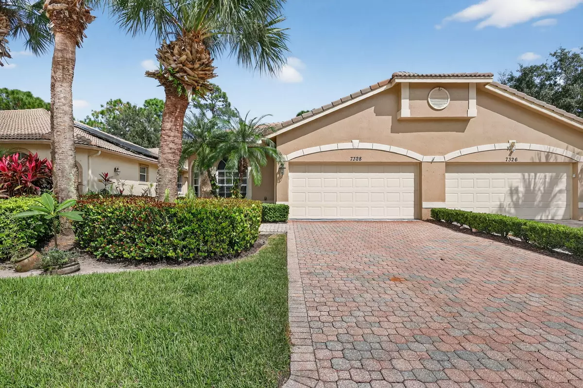 Port Saint Lucie, FL 34986,7328 Sea Pines CT
