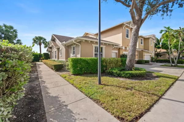 West Palm Beach, FL 33401,779 Marina Del Ray LN 1