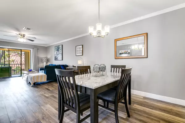 Lake Worth Beach, FL 33460,412 S Palmway 6