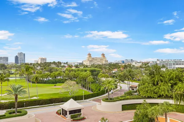 Palm Beach, FL 33480,2 N Breakers Row ROW Ph4