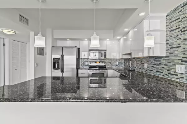 Aventura, FL 33160,2801 NE 183rd ST 1603