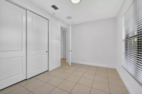 Palm Beach Gardens, FL 33418,4113 Faraday WAY