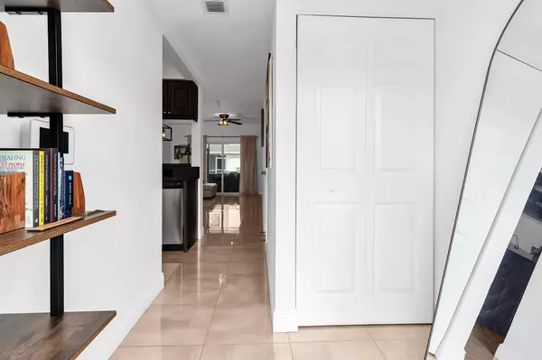 Weston, FL 33326,12 Fleming CT