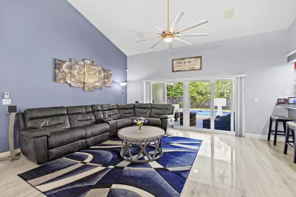 4191 NW 58th ST, Coconut Creek, FL 33073