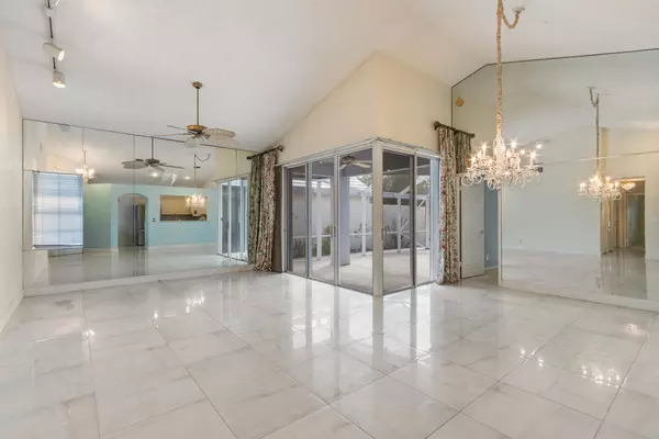 Palm Beach Gardens, FL 33418,5 Brighton CT