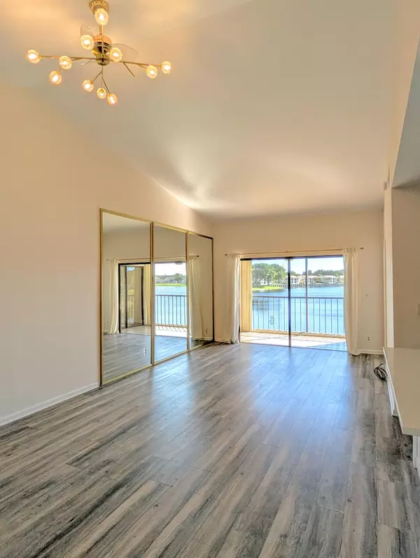 Boca Raton, FL 33431,330 Norwood TER N217