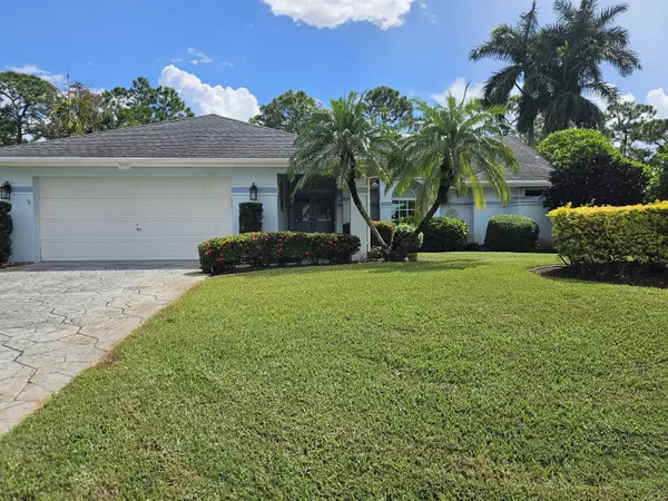 2888 SE Pace DR, Port Saint Lucie, FL 34984