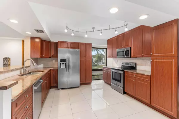 Boca Raton, FL 33433,6641 Spring Bottom WAY 244