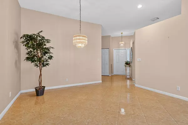 Boynton Beach, FL 33436,2739 Quaking Leaf LN