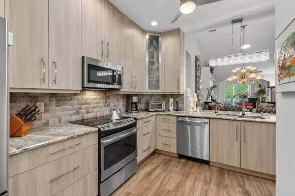 10644 Royal Caribbean CIR, Boynton Beach, FL 33437