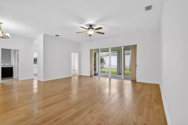 Jupiter, FL 33458,6333 Winding Lake DR