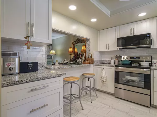 Vero Beach, FL 32960,400 18th ST 5