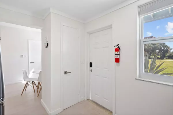 Fort Pierce, FL 34949,670 Hernando ST E