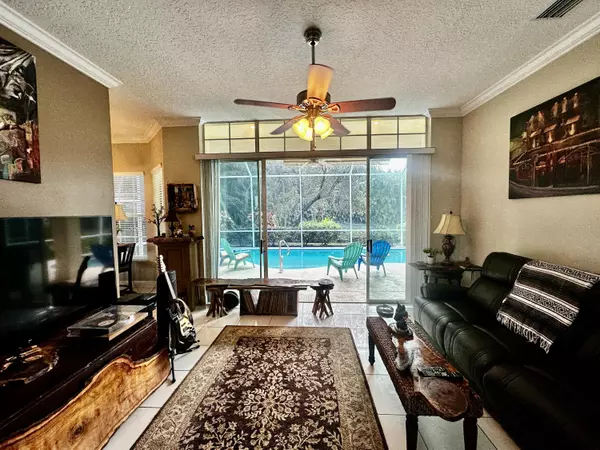 Port Saint Lucie, FL 34986,438 SW Fairway Vista