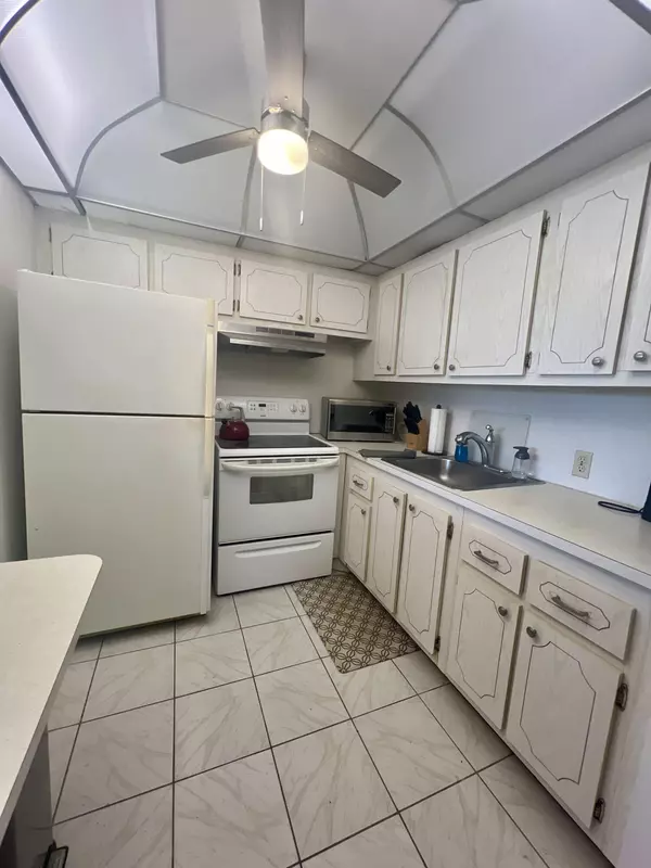 Boca Raton, FL 33434,527 Mansfield M 527