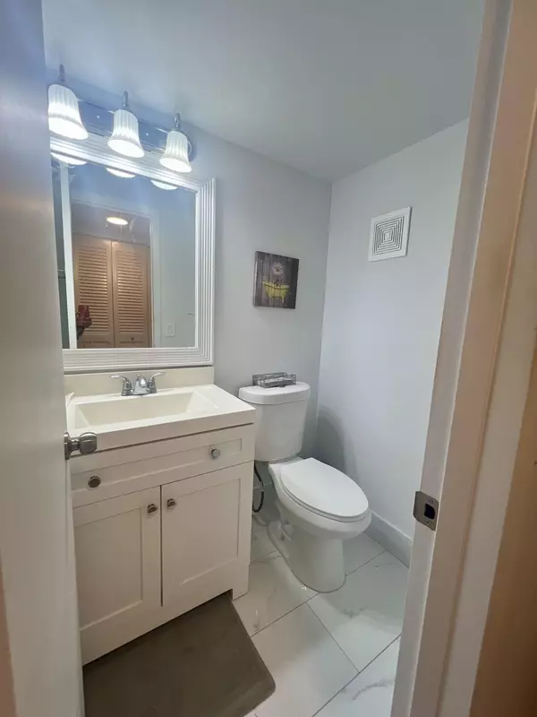 Boca Raton, FL 33434,527 Mansfield M 527