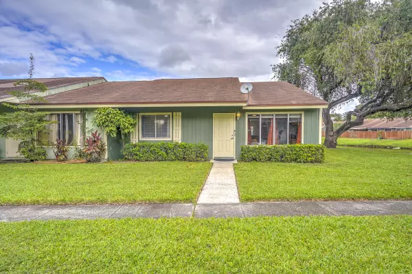 4851 Orleans CT D, West Palm Beach, FL 33415