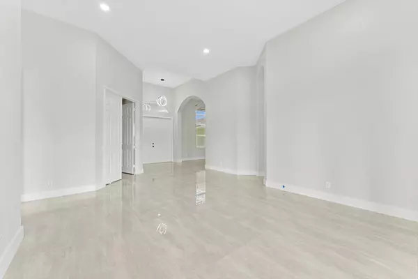 Boca Raton, FL 33498,20094 W Key DR