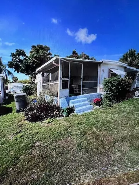 Palm Beach Gardens, FL 33410,284 Spring CIR