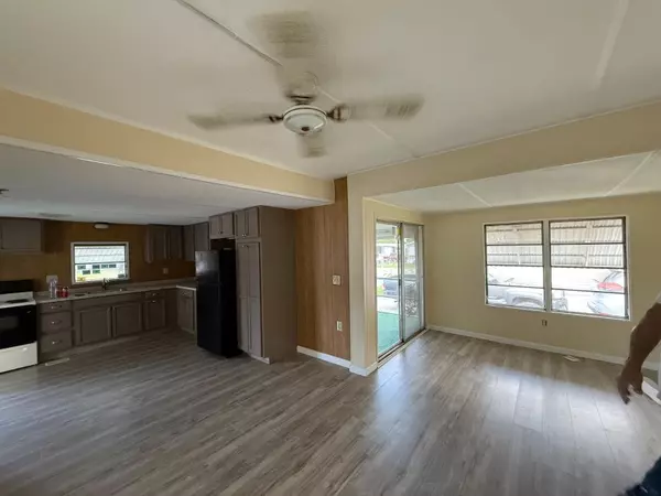 Palm Beach Gardens, FL 33410,284 Spring CIR