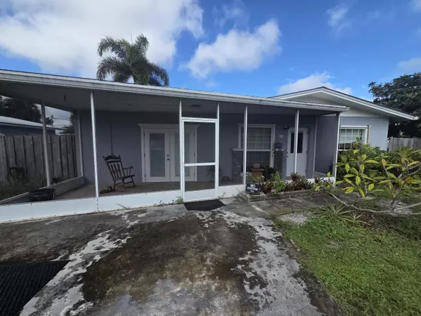 604 SE Madison AVE, Stuart, FL 34996