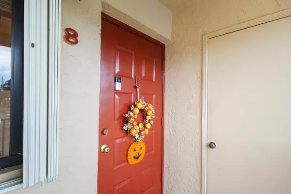 Deerfield Beach, FL 33441,160 SE 7th ST 408