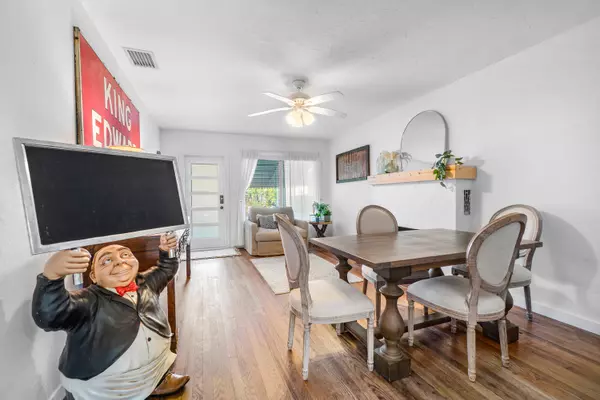 Lake Worth Beach, FL 33460,222 S Lakeside DR