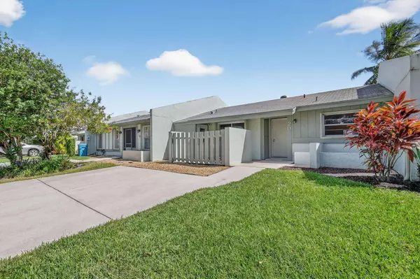 Boynton Beach, FL 33426,20 Camden LN