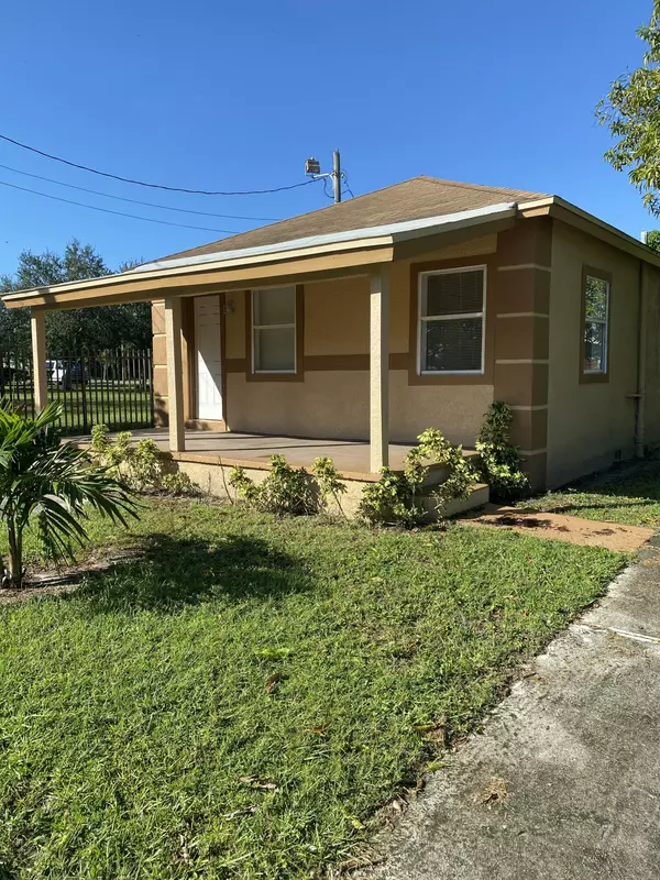 Fort Pierce, FL 34950,529 N 13th ST