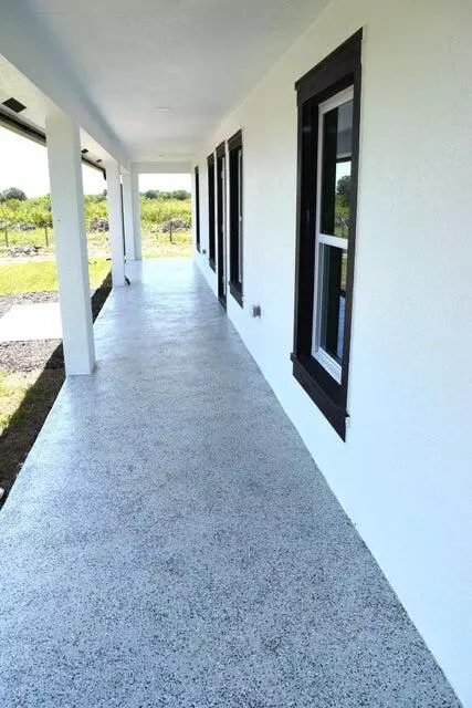 Okeechobee, FL 34972,7542 NW 83rd CT