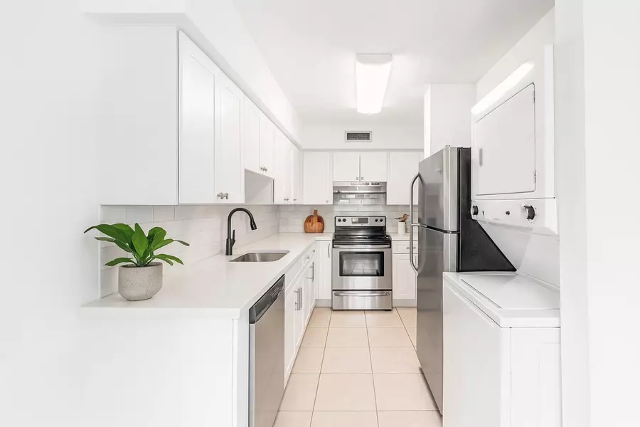 13924 Via Flora D, Delray Beach, FL 33484