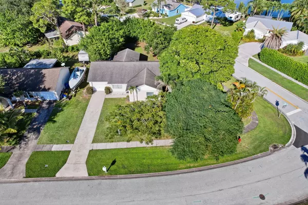 Jupiter, FL 33458,130 Lakeside CIR