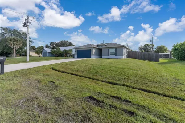 Port Saint Lucie, FL 34953,1633 SW Diamond ST