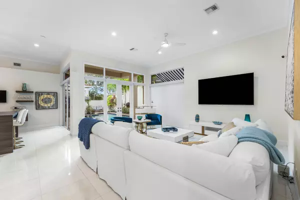 Boca Raton, FL 33496,6673 NW 24th TER