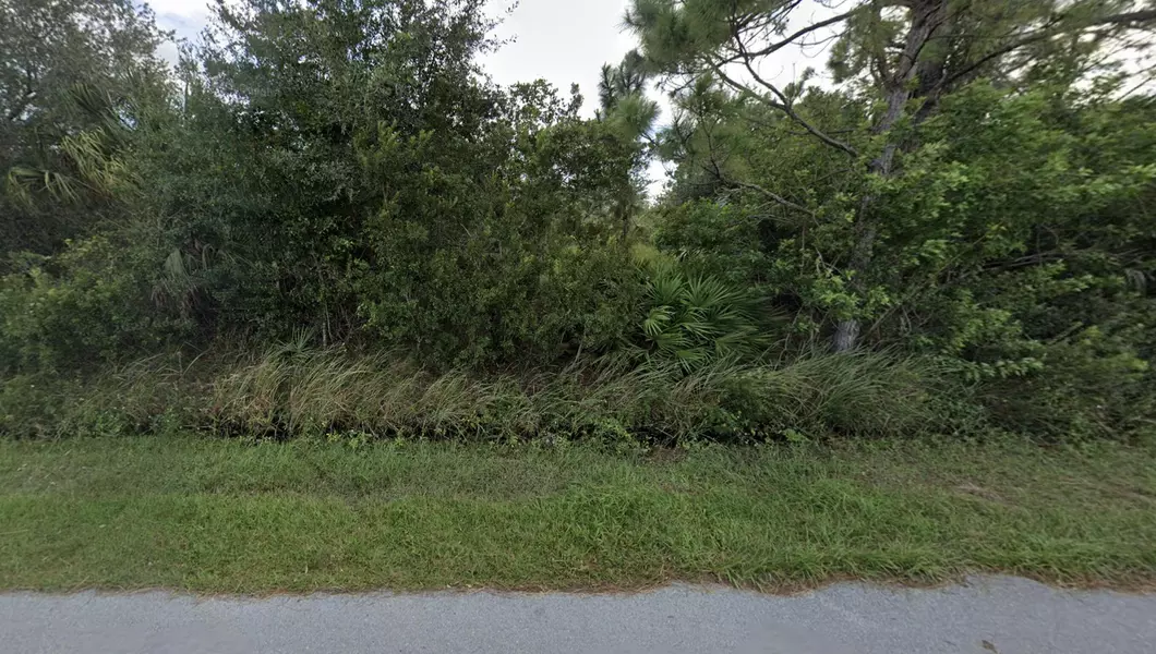 000 SW Oldenberg ST, Palm Bay, FL 32908
