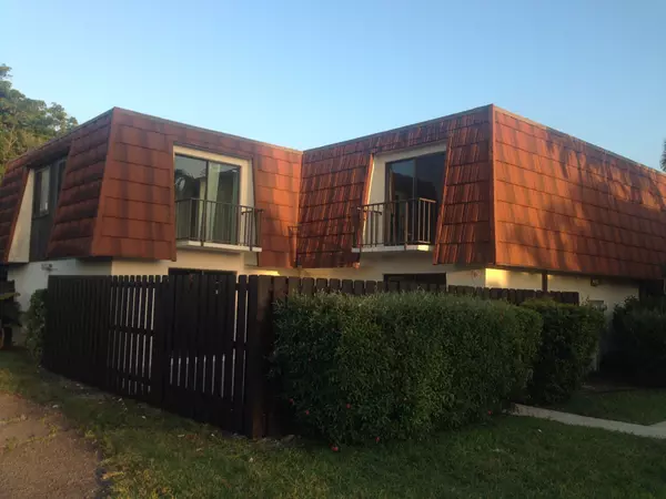 2160 White Pine CIR A, Greenacres, FL 33415