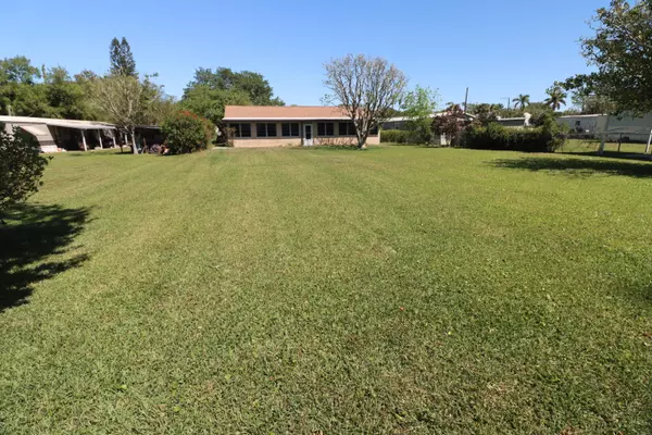 Okeechobee, FL 34974,12644 SE 108th DR