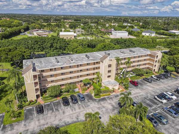 6865 Huntington LN 105, Delray Beach, FL 33446