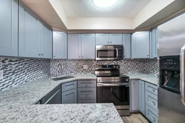 Delray Beach, FL 33445,4075 Village DR D