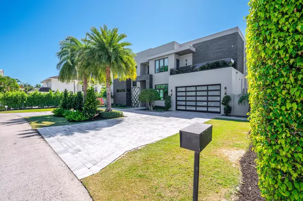 Boca Raton, FL 33432,520 NE 4th LN