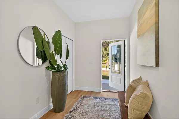 Vero Beach, FL 32967,8966 103rd CT