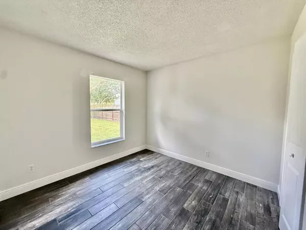 Port Saint Lucie, FL 34953,849 SW Thrift AVE