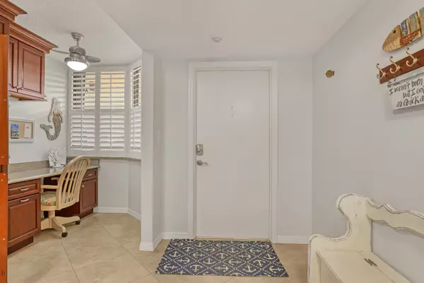 Jensen Beach, FL 34957,9550 S Ocean DR 103