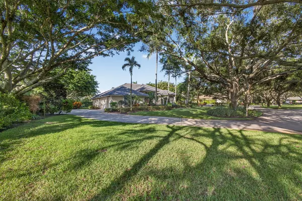 Tequesta, FL 33469,9923 SE Oak Tree TER
