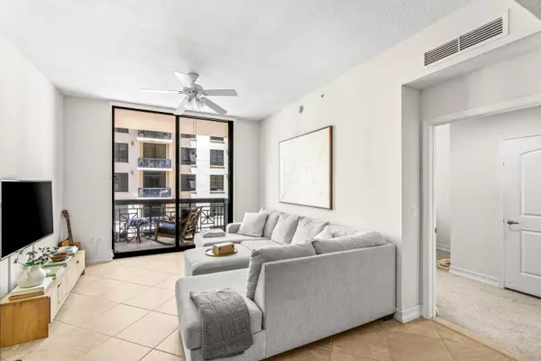 West Palm Beach, FL 33401,701 S Olive AVE 1213